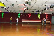 032-RollerSkating
