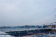 06-HaLongSailIn