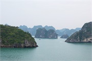 11-HaLongSailIn