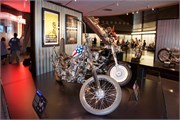 067-66-H-D_Museum_Milwaukee