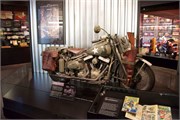 65-H-D_Museum_Milwaukee