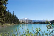 12-LakeLouise