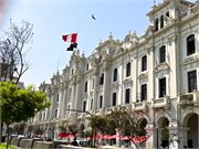 178_028_SquareBolivarLima