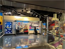 04Nascar-Hall