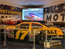 17Nascar-Hall