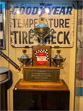 27Nascar-Hall