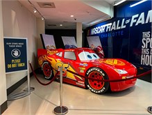 30Nascar-Hall