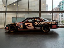 39Nascar-Hall