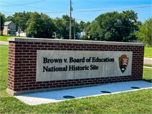 005_Brown-vs-Board
