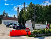 001_Sturgeon-Bay-Lighthouse