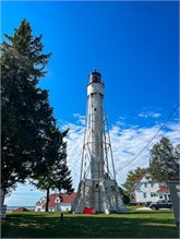 002_Sturgeon-Bay-Lighthouse
