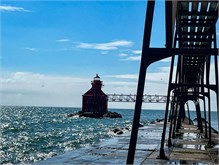 009_Sturgeon-Bay-Lighthouse