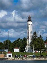 012_Sturgeon-Bay-Lighthouse