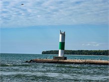 015_Sturgeon-Bay-Lighthouse
