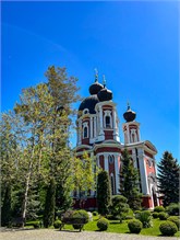 11-Churchi-Monastery