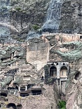 06-Vardzia