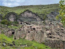 08-Vardzia