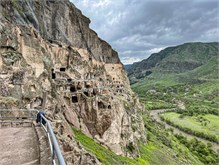 20-Vardzia