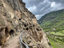 22-Vardzia