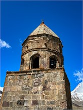 18-Gergeti-Trinity-Church
