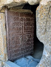 27-Gergeti-Trinity-Church