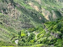 19-Garni-Temple