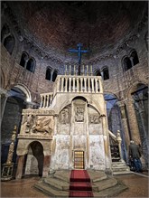 052-44-Bologna-Italy