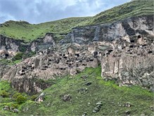 207-02-Vardzia