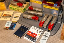 02-Lionel-Collection