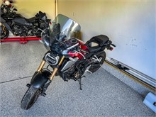 02-CB650R_sold