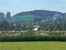 009-UN-Memorial-Cemetary