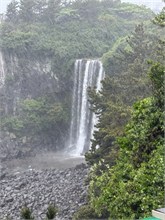 001-Jeongbang-Waterfall