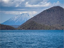 008-Lake-Toya