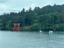 017-Lake-Ashi