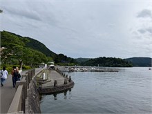 019-Lake-Ashi