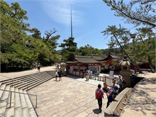 005-Itsukushima-Shrine