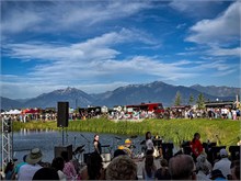 010-Italian_festival_Daybreak