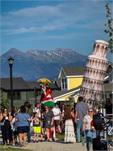 011-Italian_festival_Daybreak