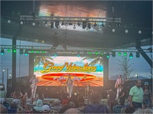 006-Good-vibrations-concert