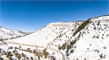 04-Snow_Logan_Pass
