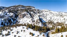 05-Snow_Logan_Pass